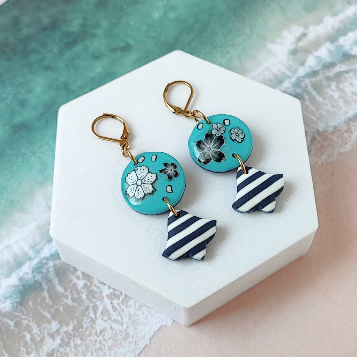 Cassis Earrings