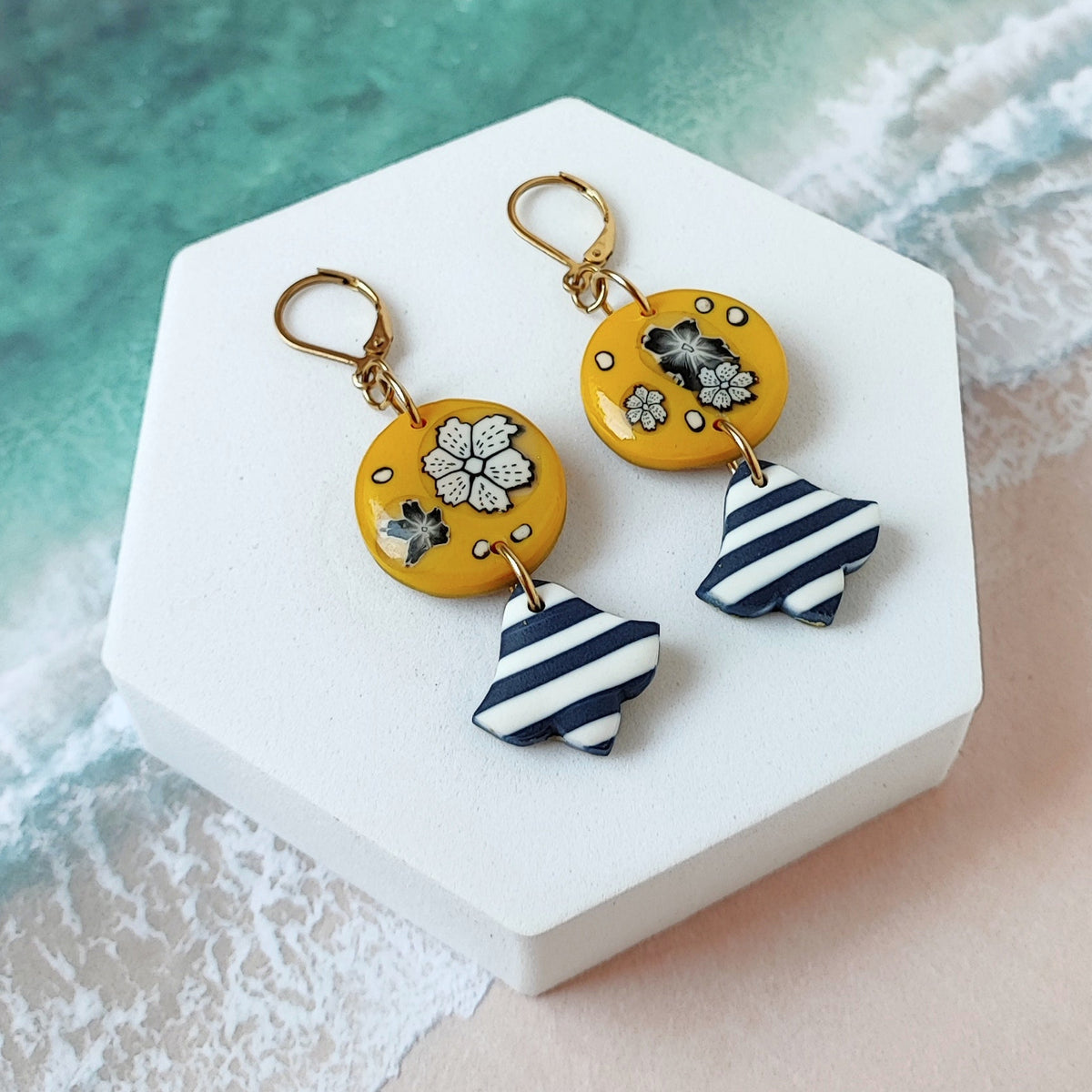 Cassis Earrings