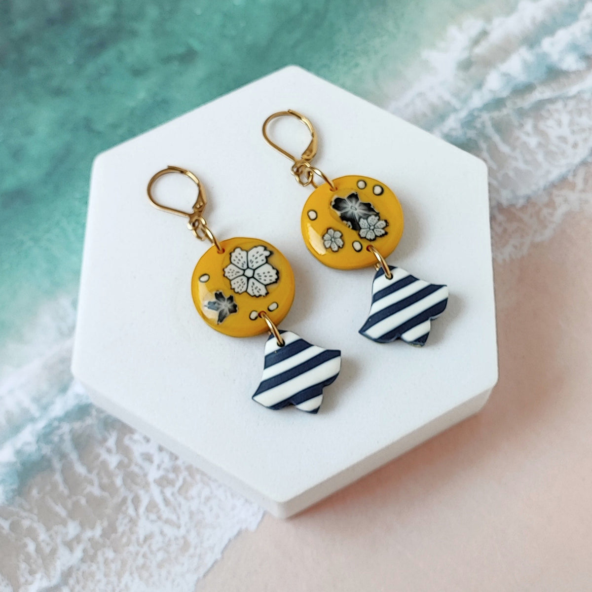 Cassis Earrings