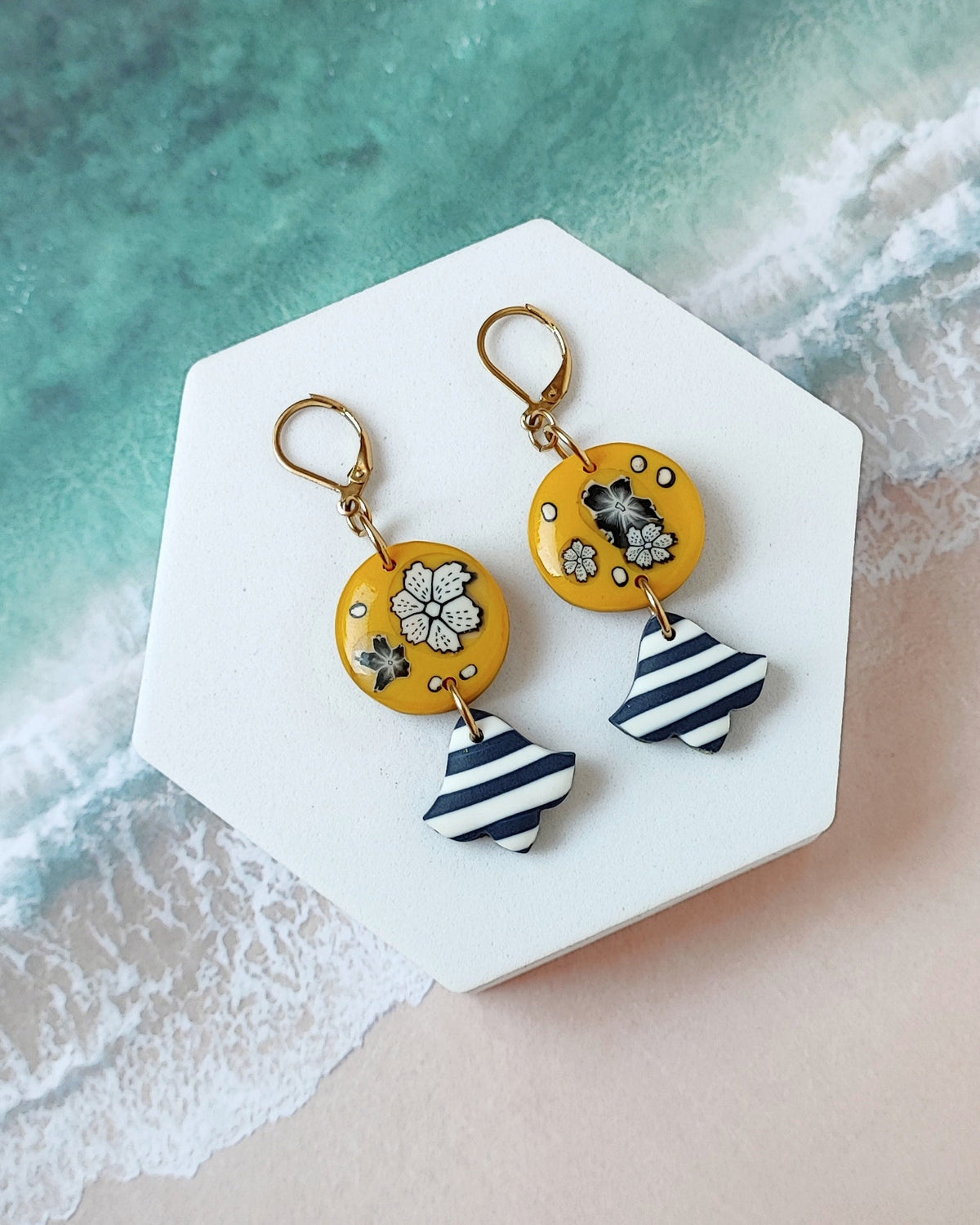 Cassis Earrings