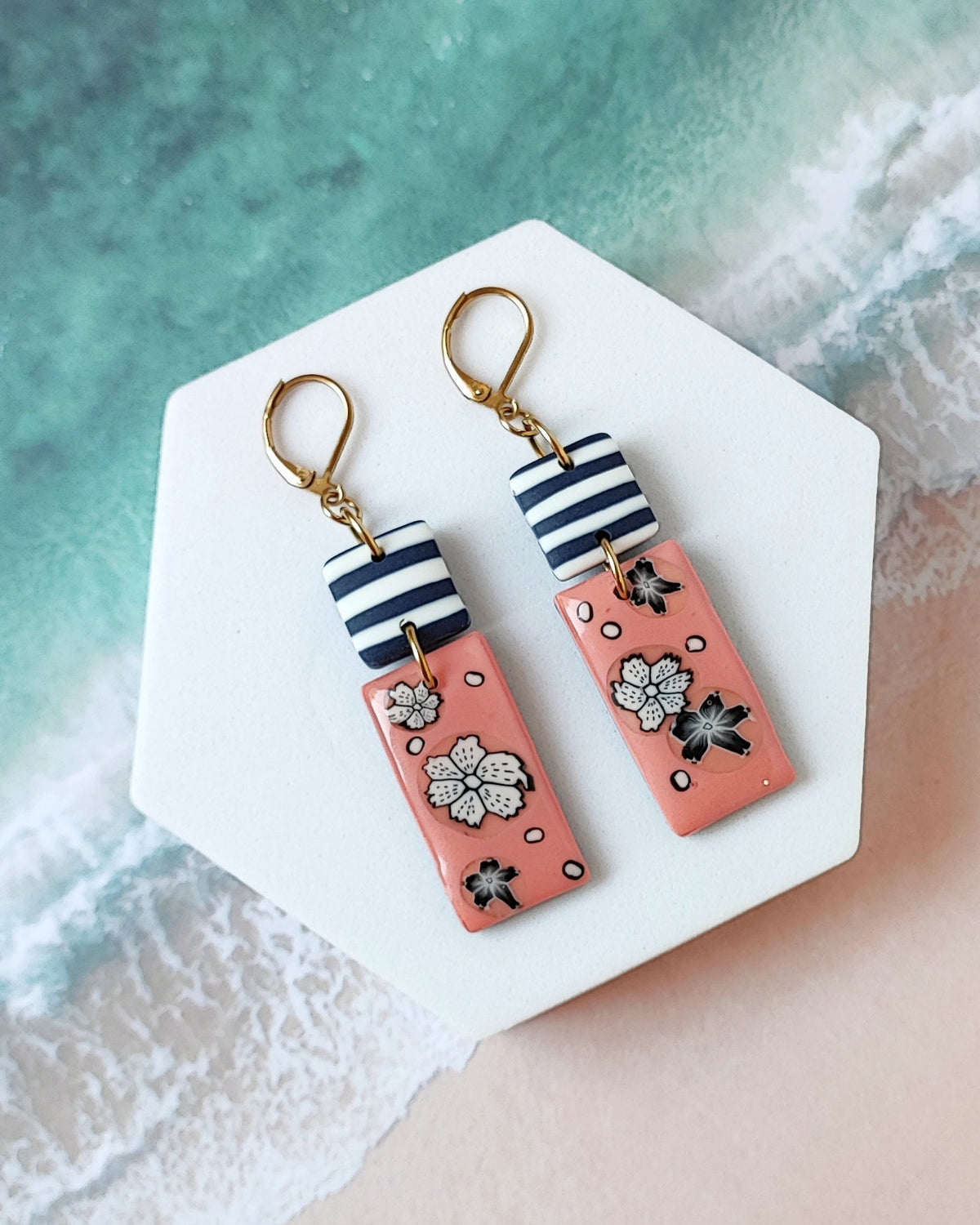 Cassis Earrings