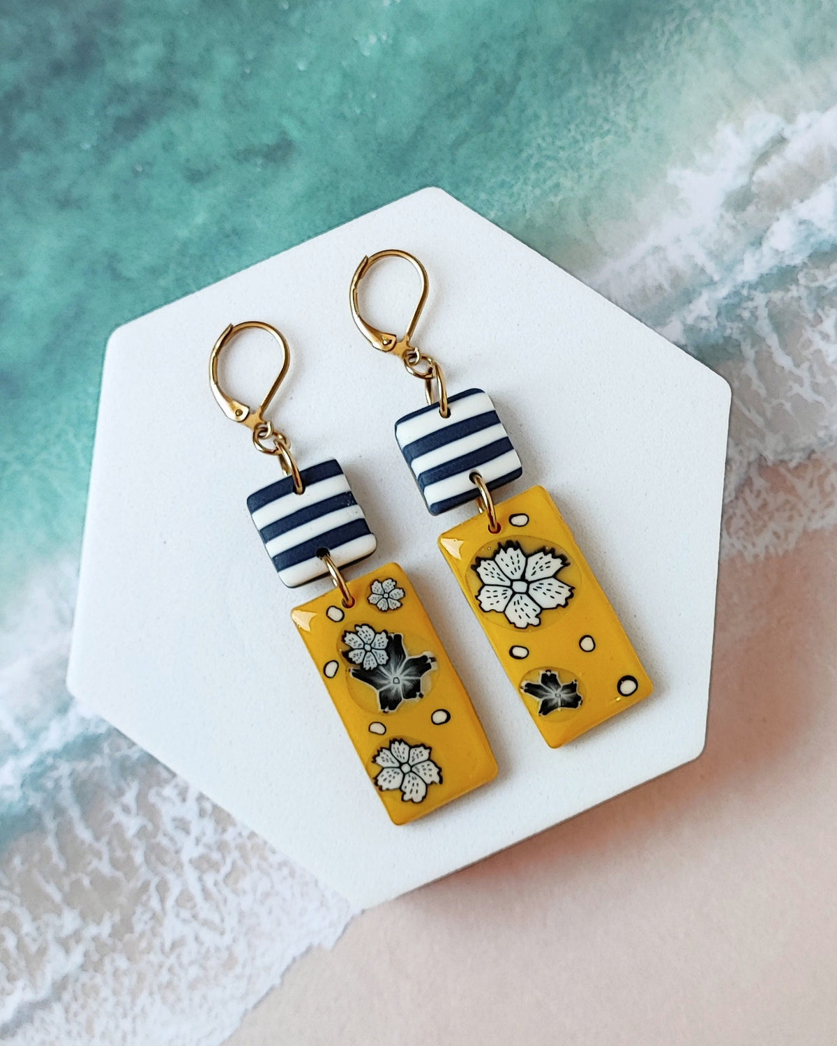 Cassis Earrings