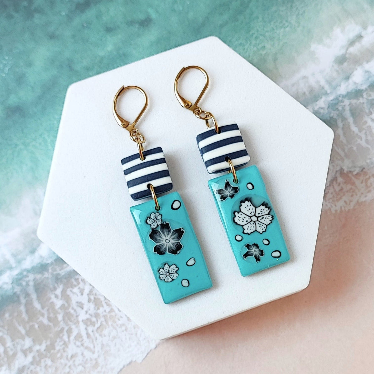 Cassis Earrings