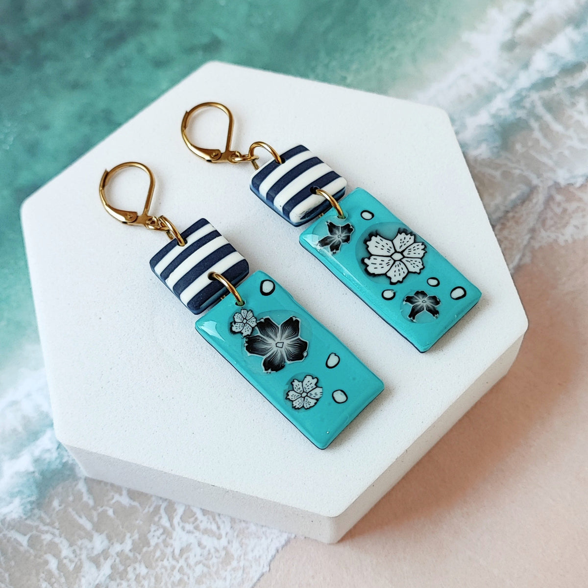 Cassis Earrings