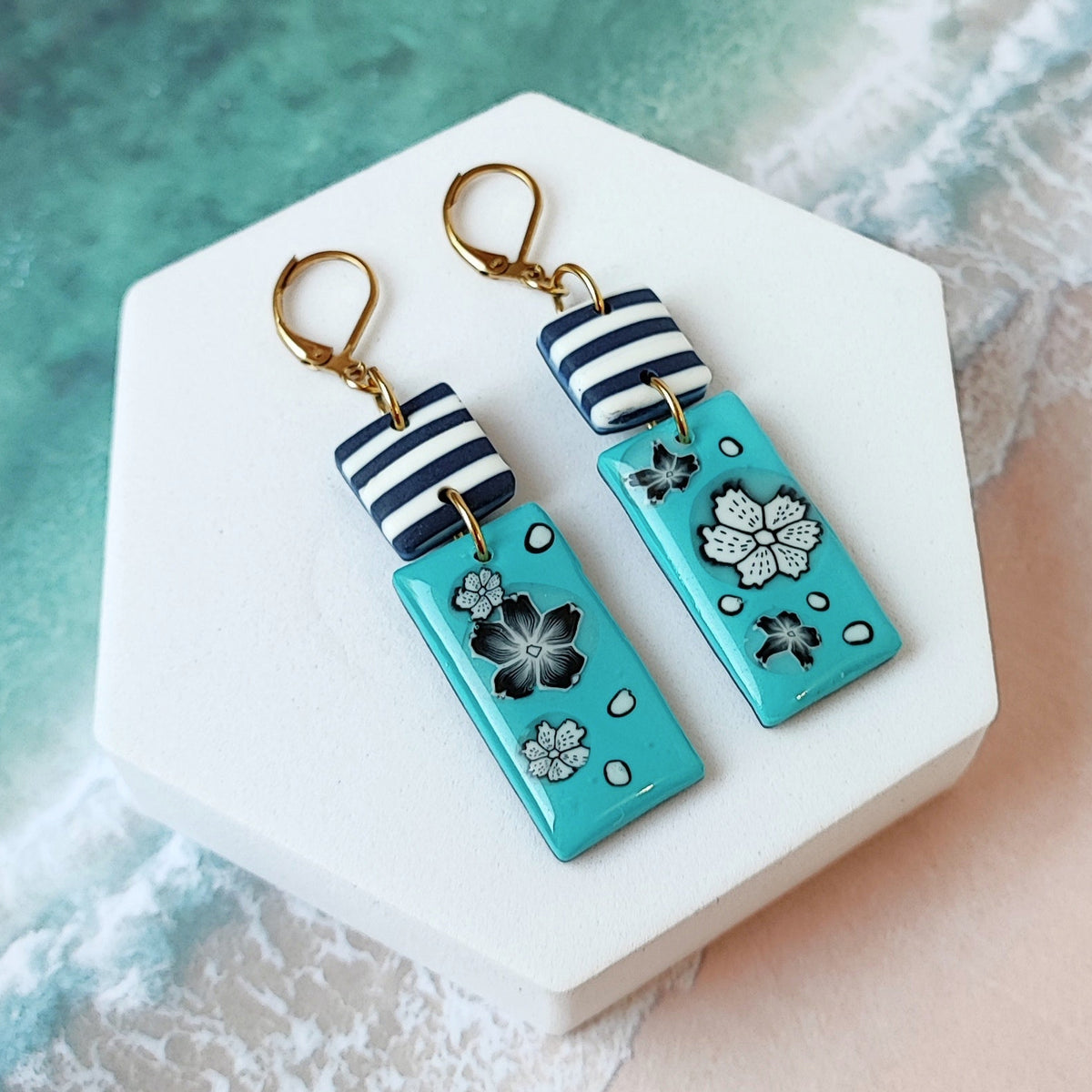 Cassis Earrings