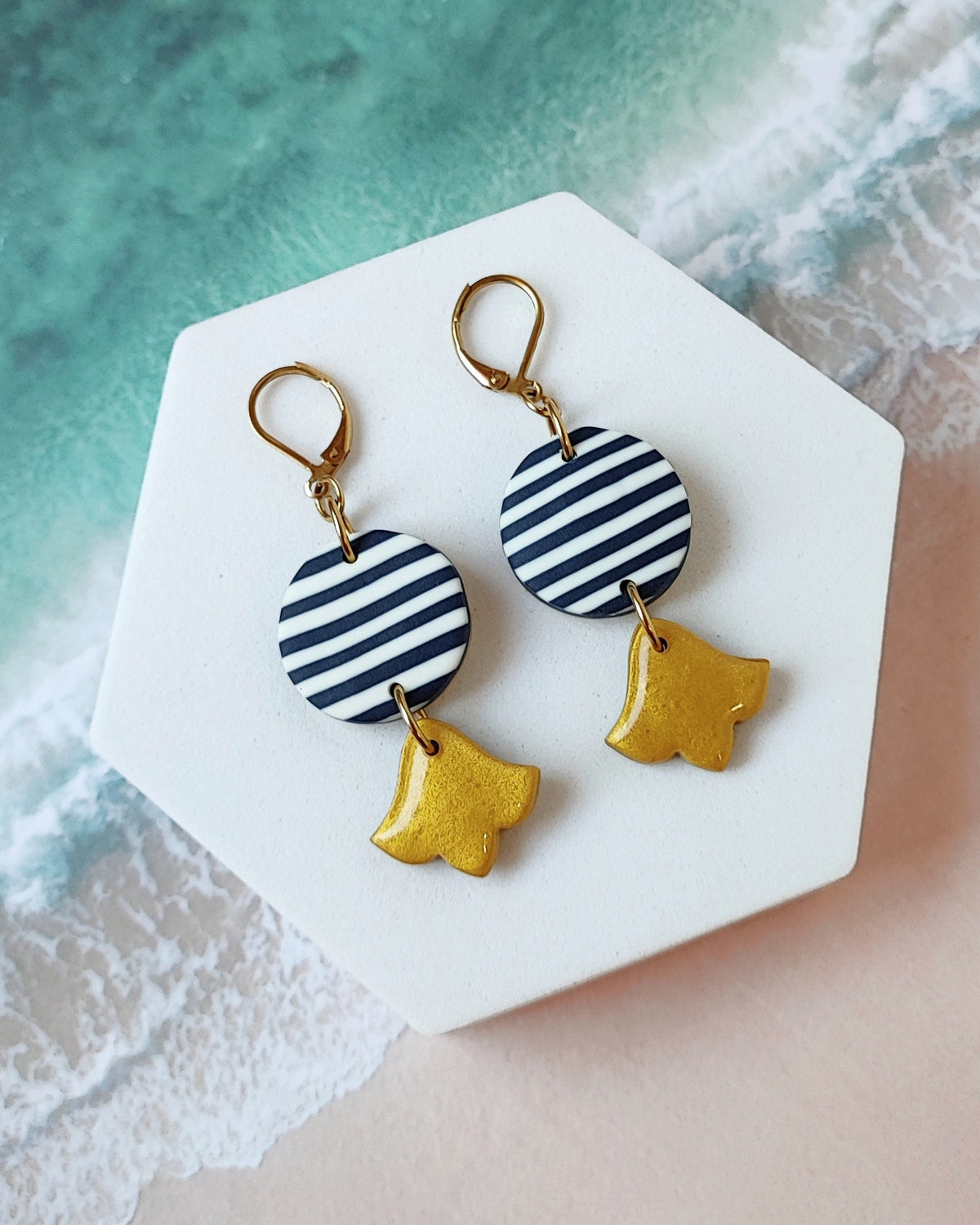 Cassis Earrings
