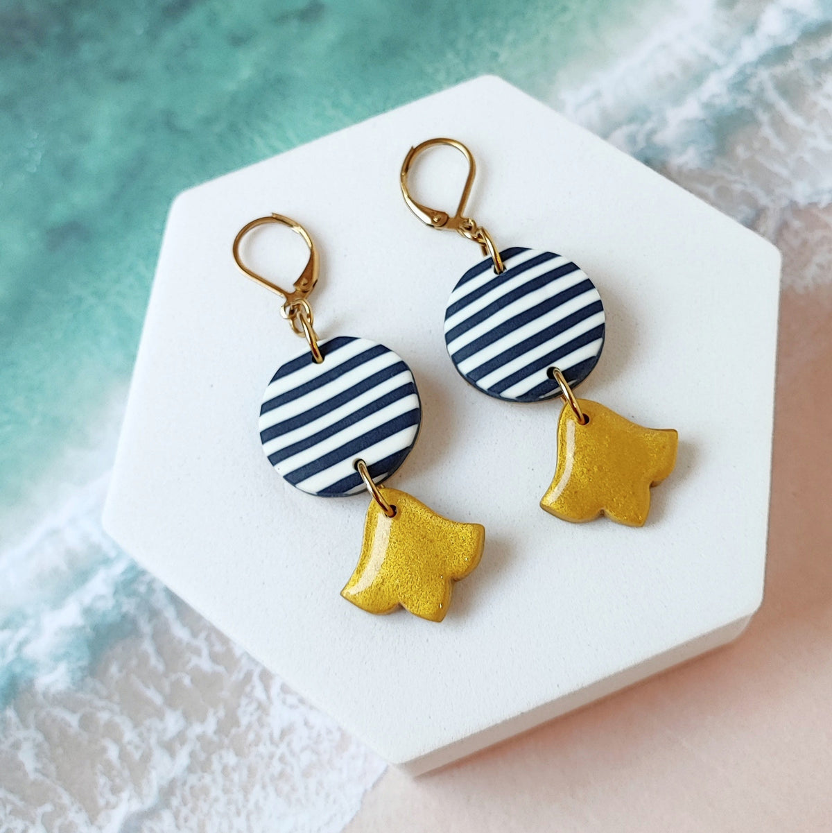 Cassis Earrings