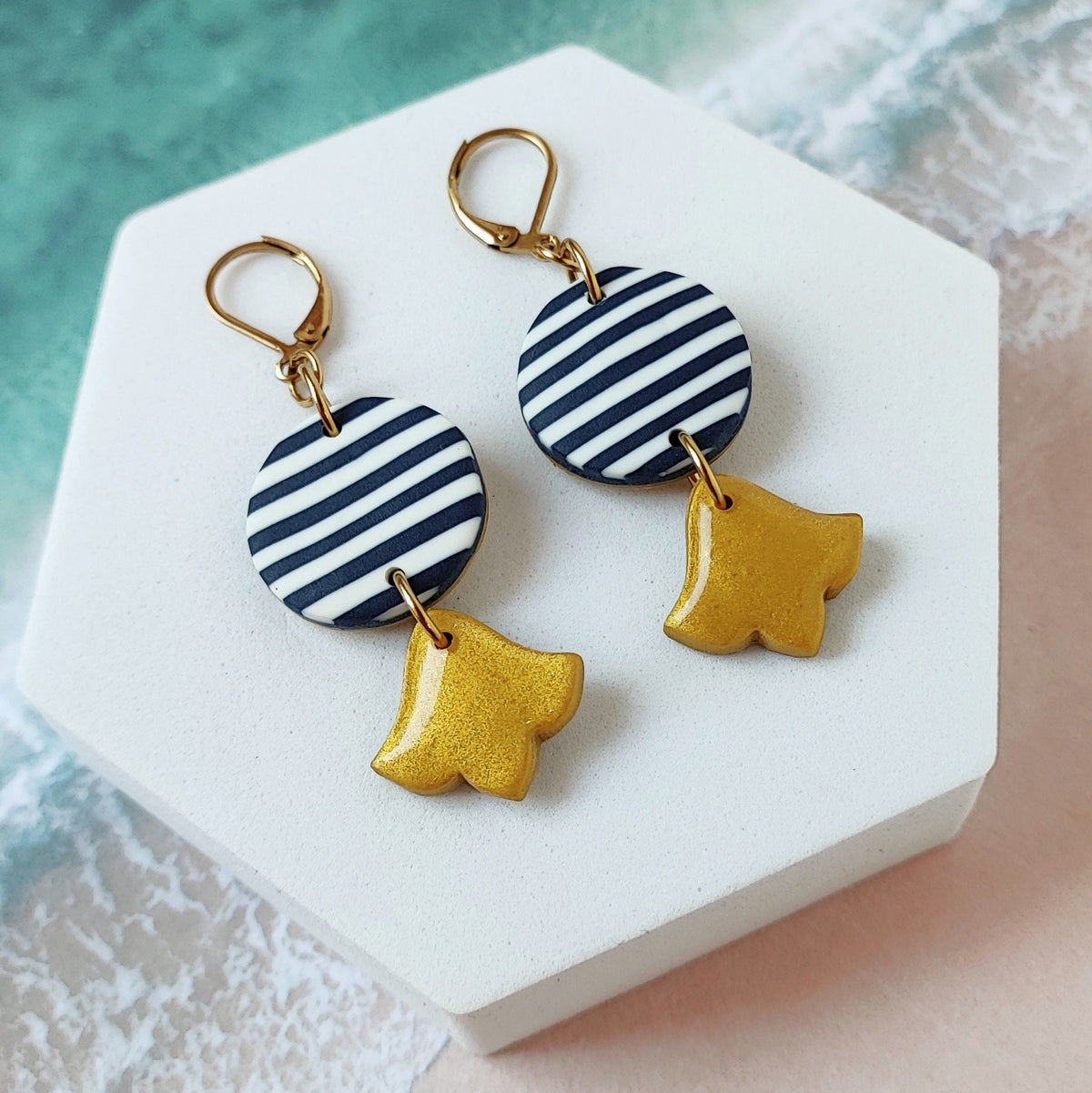 Cassis Earrings