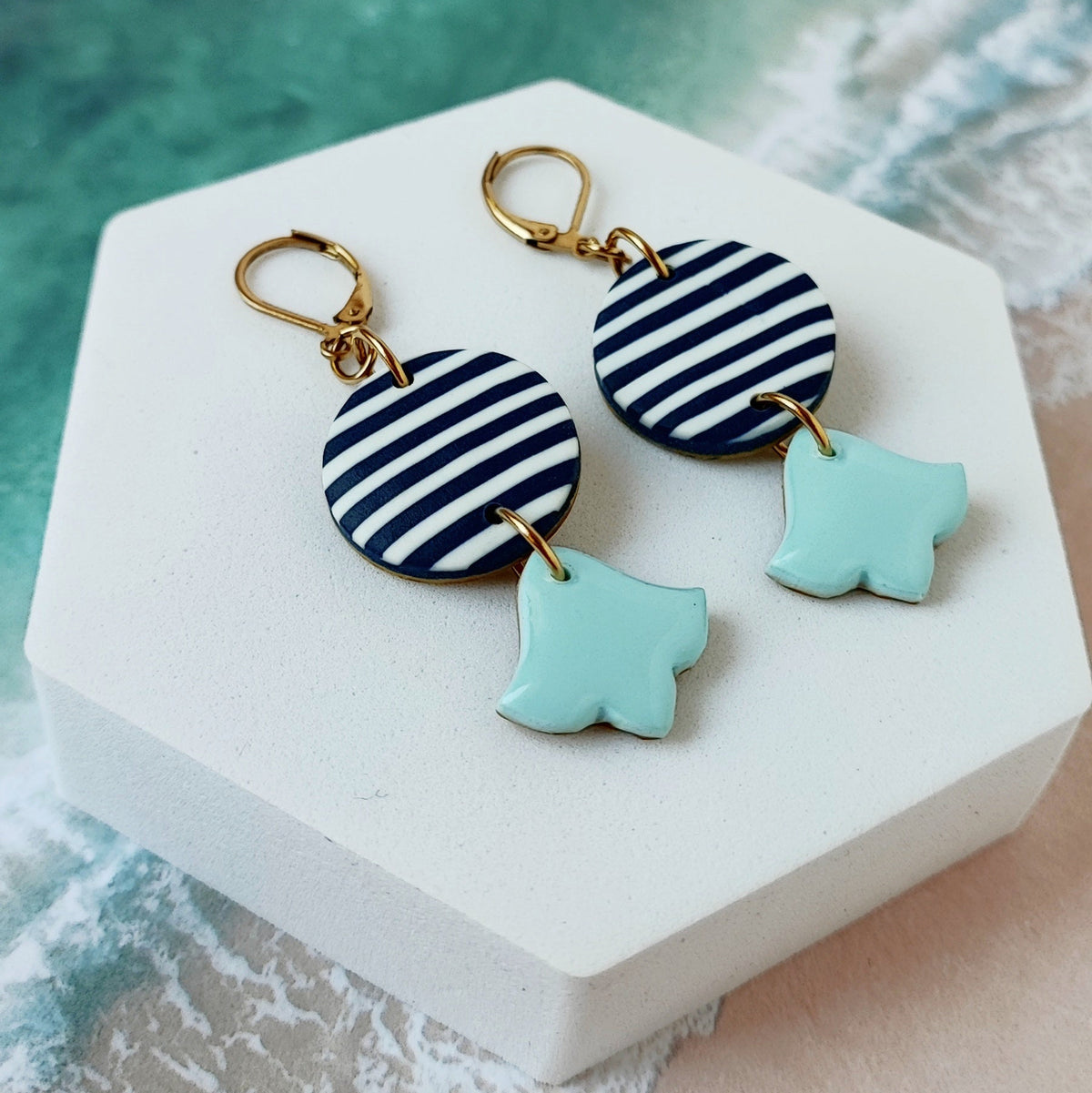 Cassis Earrings