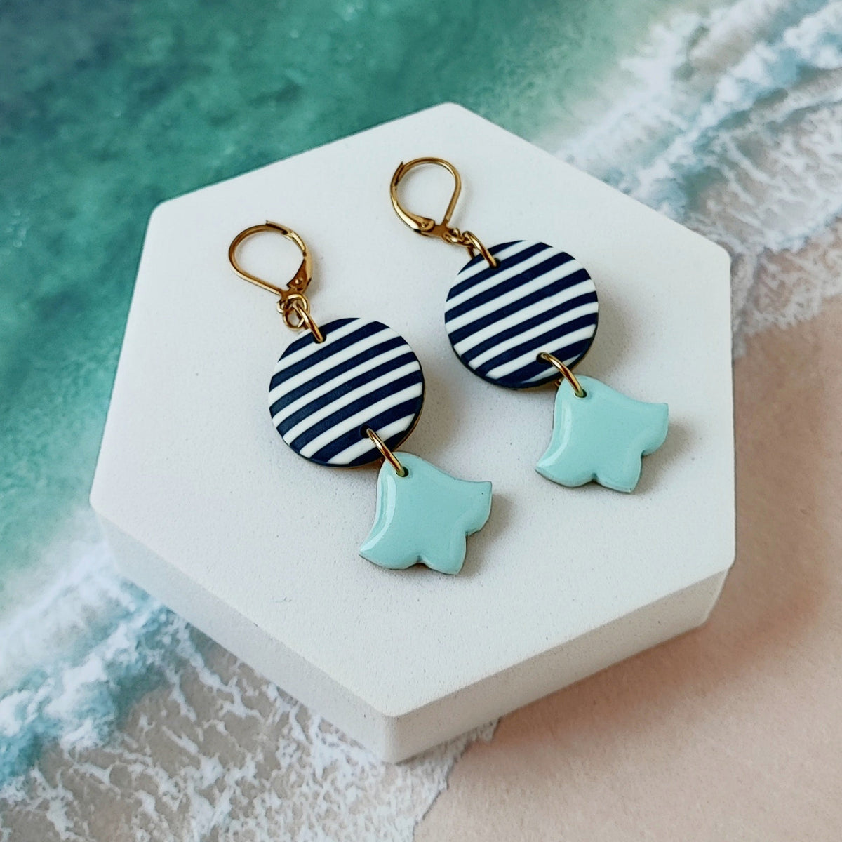 Cassis Earrings
